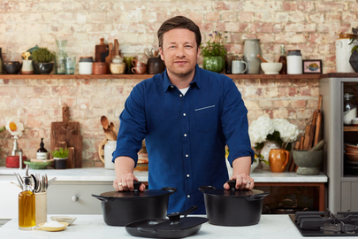 Tefal Jamie Oliver Cast Iron 24cm Stewpot, Black
